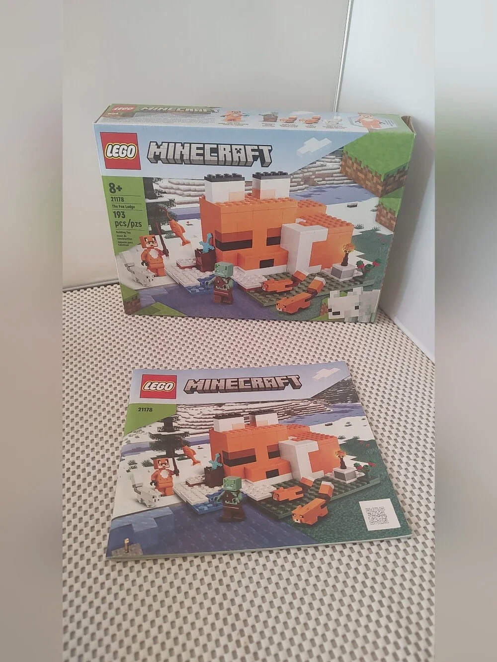 Lego 21178 The Fox Lodge Minecraft Building Toy Set 100% Complete Box & Instruct